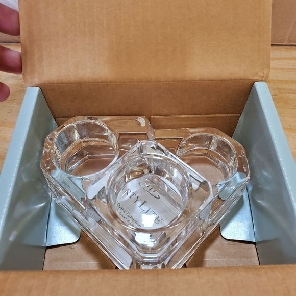 New Partylite P7965 Mini Crystal Castle 3 tier tealight candle holder - Picture 7 of 10